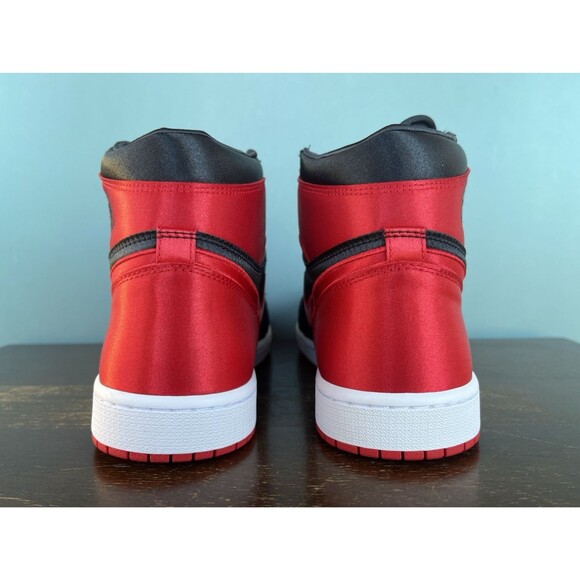 Nike Air Jordan 1 Retro High OG "Satin Bred" Women's Size 12 (10.5M) FD4810-061 - Picture 9 of 10